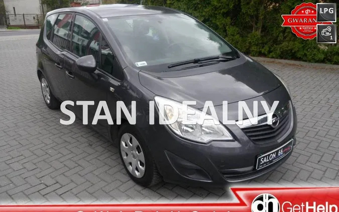 małopolskie Opel Meriva cena 19900 przebieg: 218455, rok produkcji 2011 z Pilica